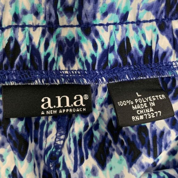 A.N.A A New Approach Women's Beach Shorts Ikat Blur Summer Purple Size Large - Picture 3 of 3